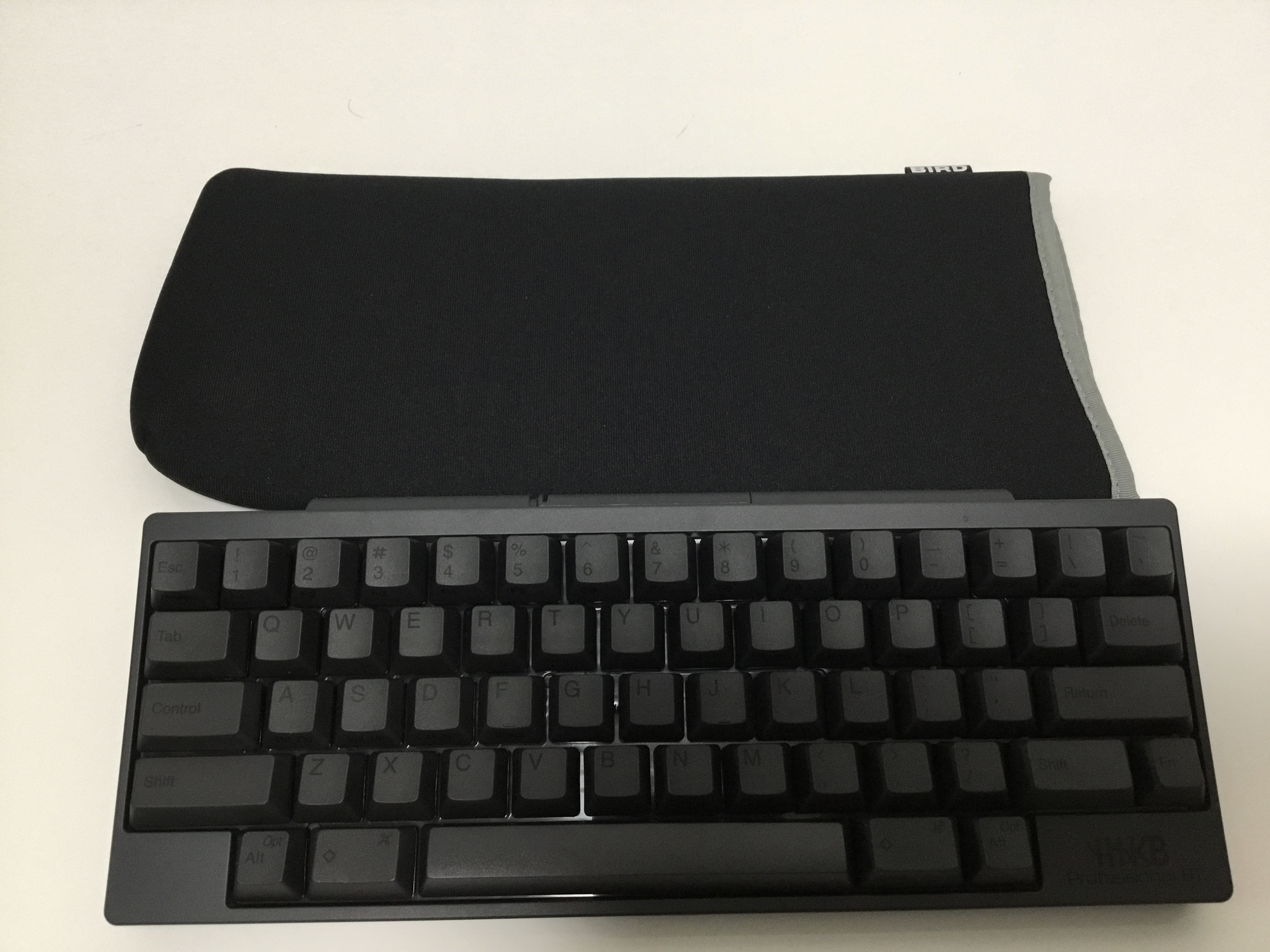 HHKBと専用カバーの大きさの比較